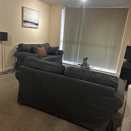 Stylish 2 Bedroom Apartment-Short Term Lets & Serviced Accomodation Reading Zewnętrze zdjęcie