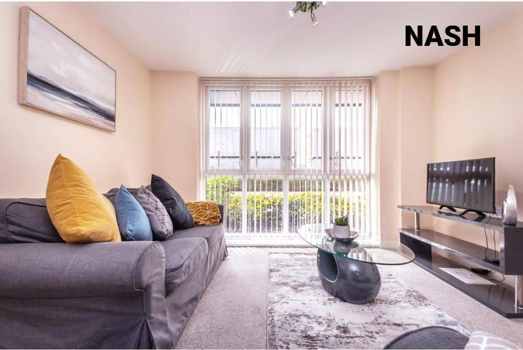 Stylish 2 Bedroom Apartment-Short Term Lets & Serviced Accomodation Reading Zewnętrze zdjęcie