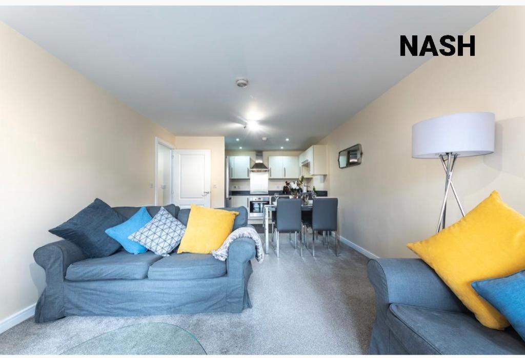 Stylish 2 Bedroom Apartment-Short Term Lets & Serviced Accomodation Reading Zewnętrze zdjęcie