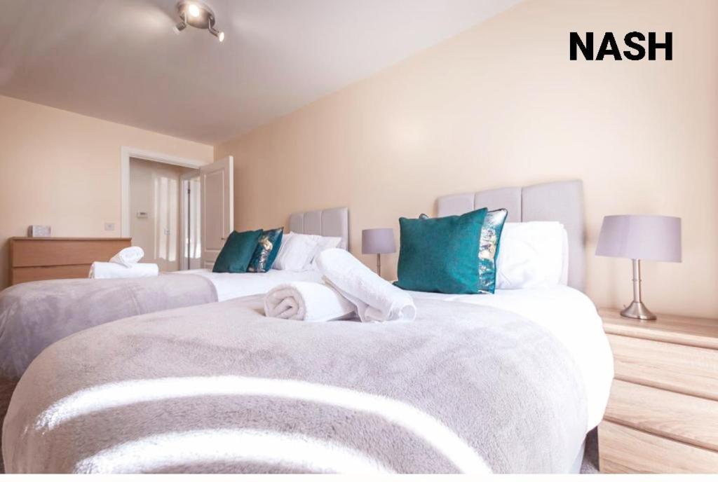 Stylish 2 Bedroom Apartment-Short Term Lets & Serviced Accomodation Reading Zewnętrze zdjęcie